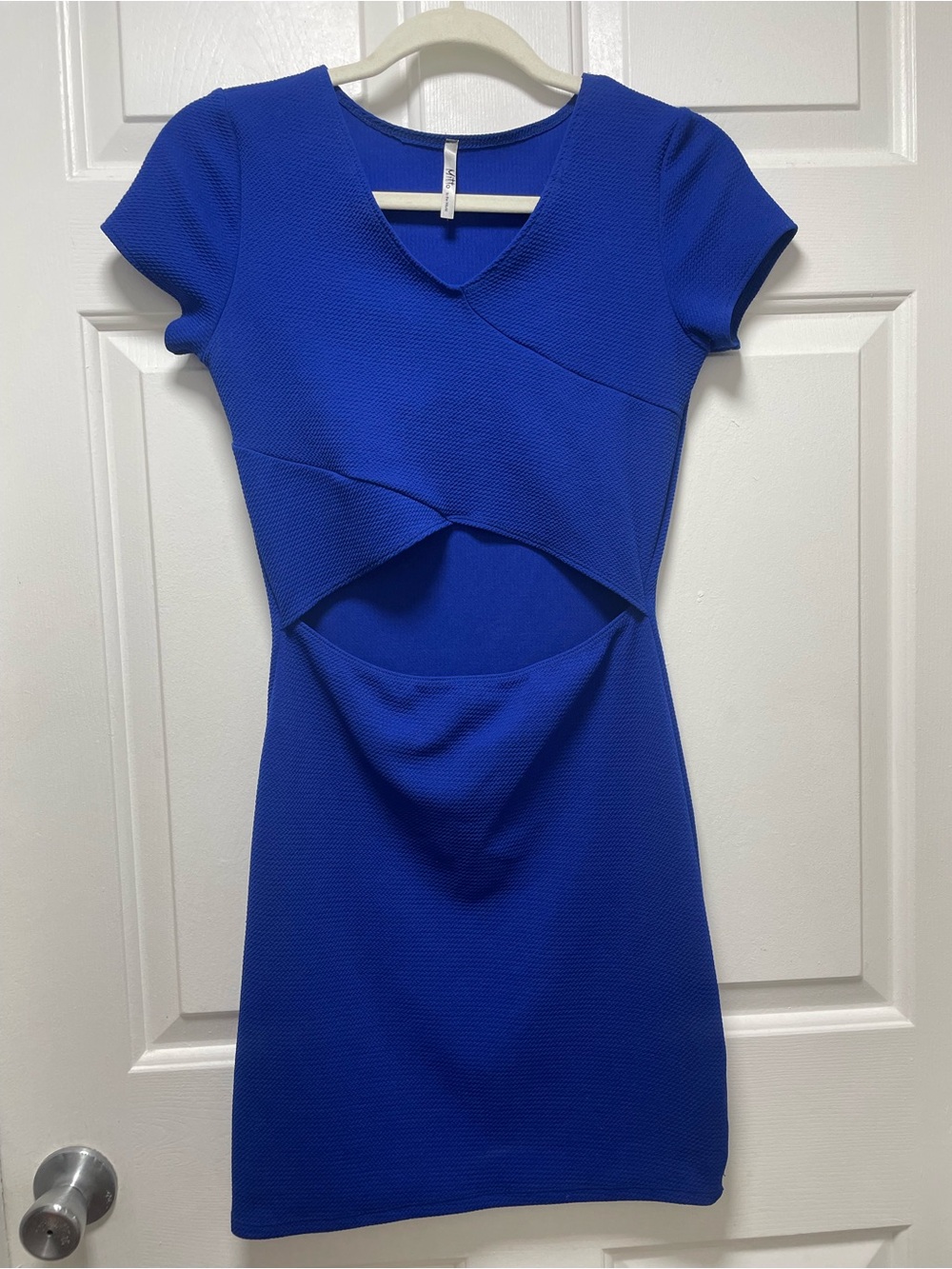 Women’s Royal Blue Cutout Short Sleeve Dress - M